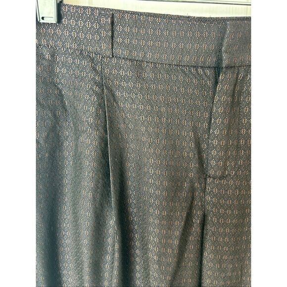 Banana Republic Navy Avery Straight-Fit Cuffed Ankle Pants Size 4 - Picture 2 of 6